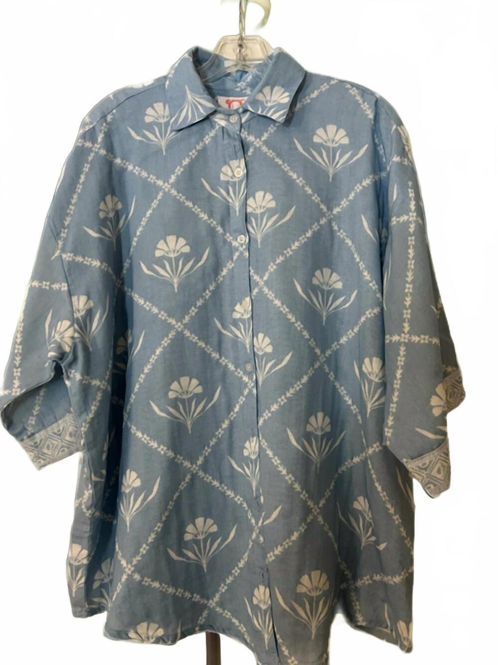 NEW VICTORIA DUNN women's emory blouse in periwinkle bloom